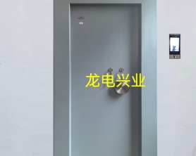 海南某槍彈庫5級防盜門  A級金庫門  加厚防爆門，配人臉指紋門禁系統(tǒng)，達到一級防盜要求。